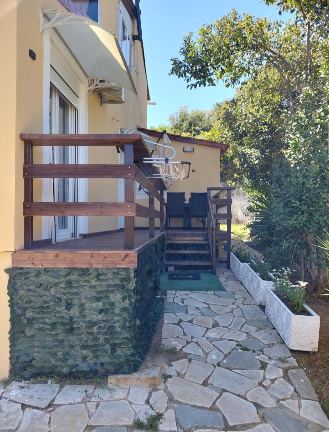 Agioi Deka  Thanos Guesthouse Corfu מראה חיצוני תמונה